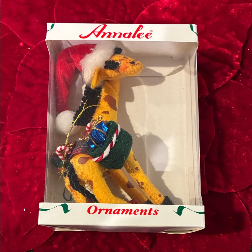 Annalee Festive Giraffe Ornament - Yellow and Red vintage 2007 new inbox - Picture 2 of 3